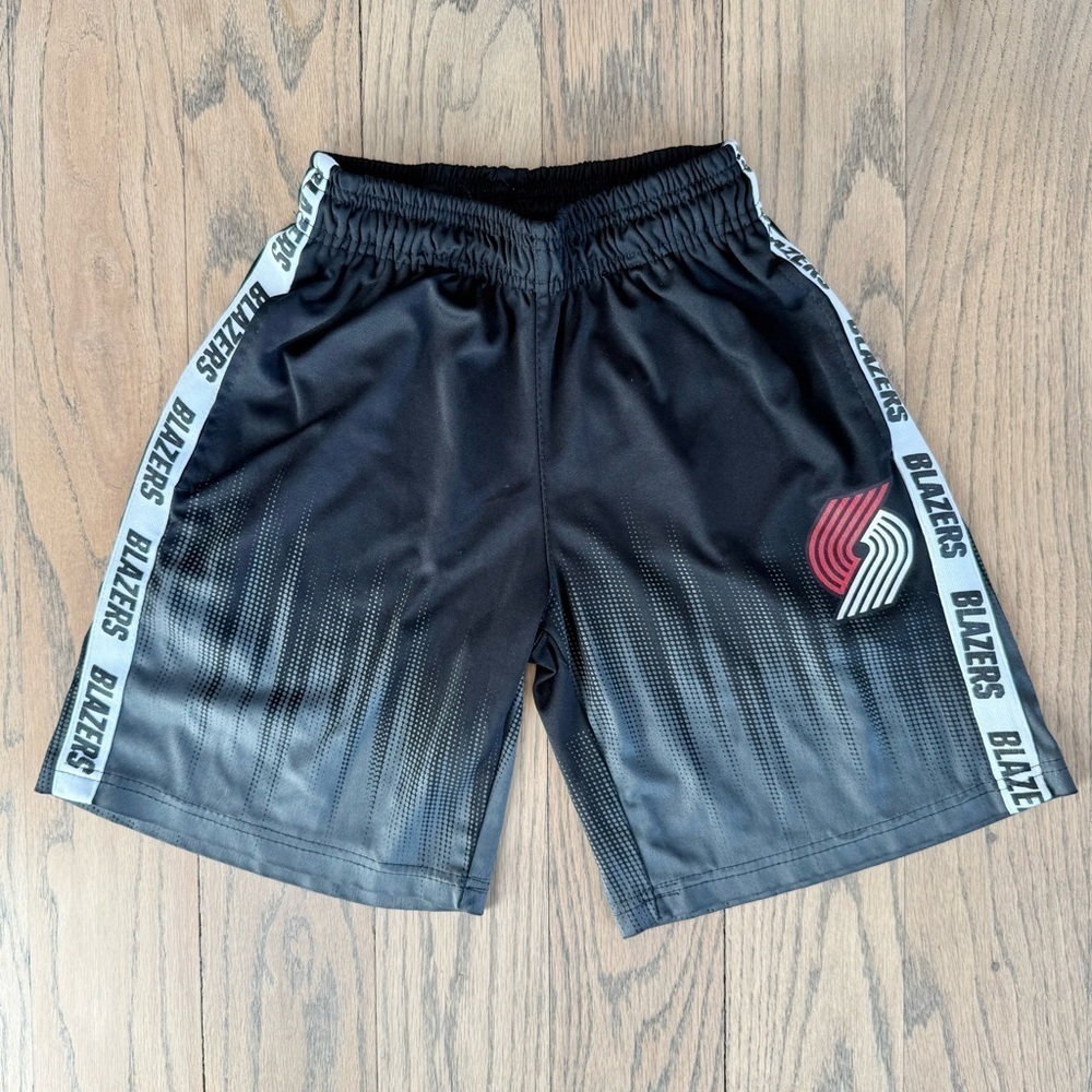 NBA Portland Trailblazers Boys Black Athletic Shorts Size Medium 10/12